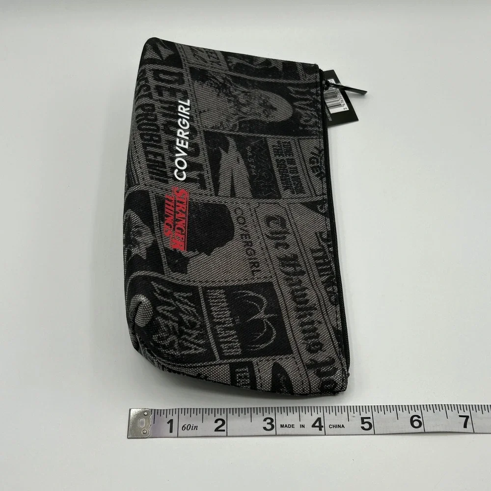 Covergirl Stranger Things Upside Down Makeup Bag Color Change Heat Activated NWT